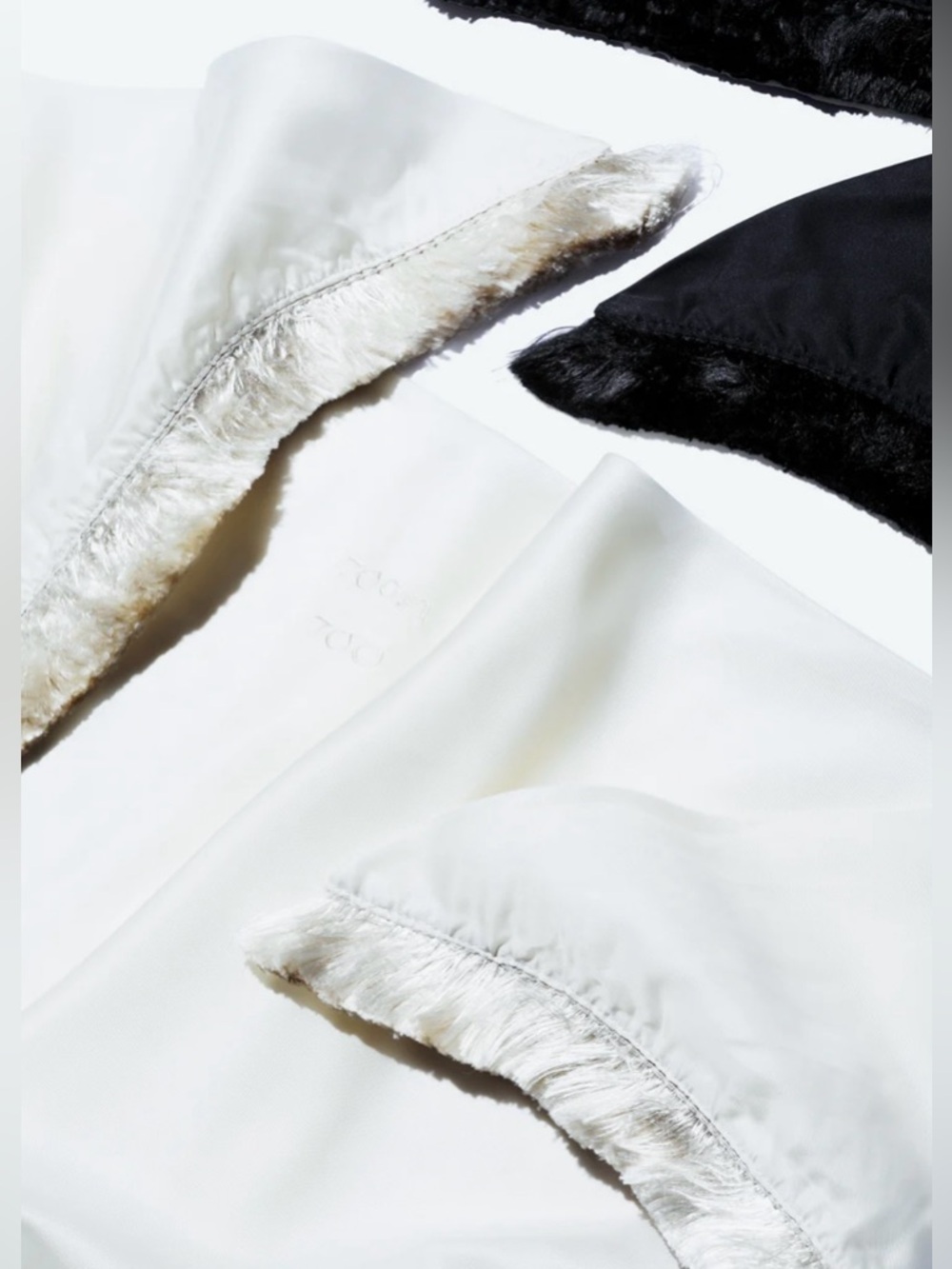 TOGA ARCHIVES PULLA FRINGE SCARF IN OFF WHITE - Picture 7 of 10